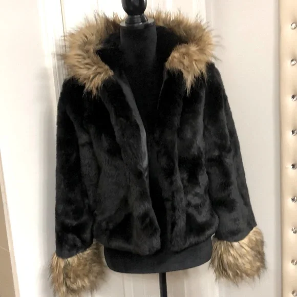Furry Hoodie Coat - Picture 3 of 10
